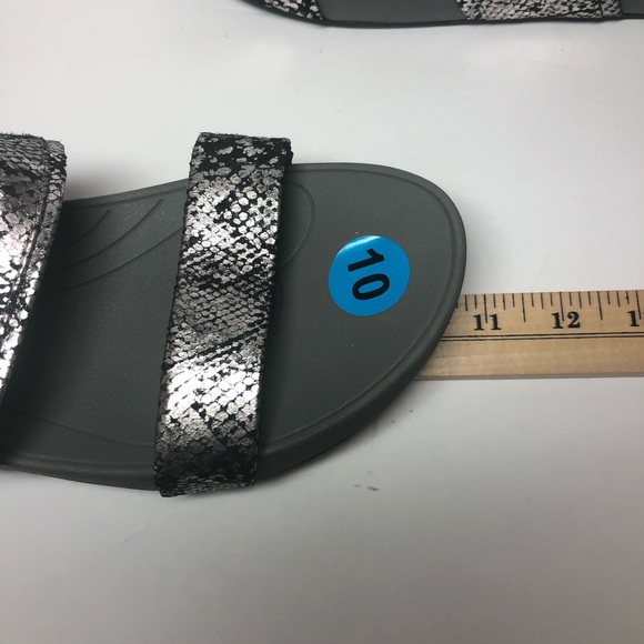 BareTraps Sandals New With Tags Size 10 Silver wonderfoam - Picture 9 of 11